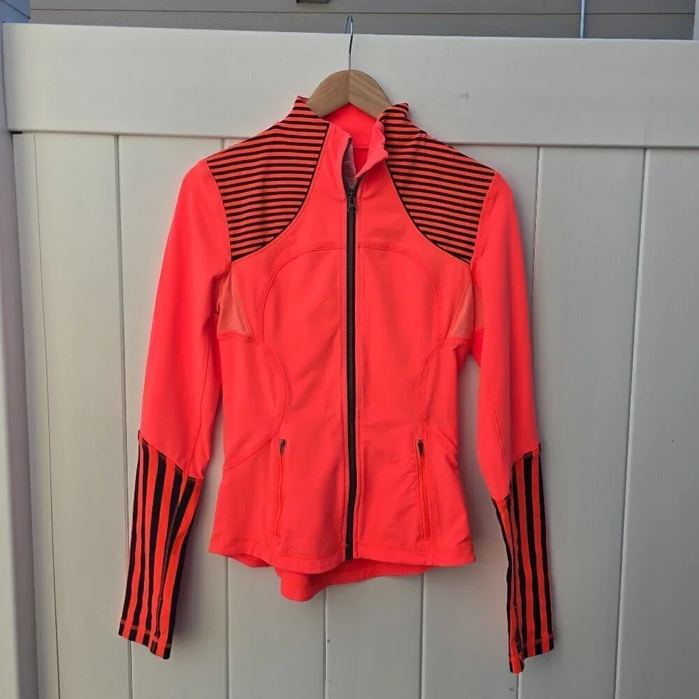 Lululemon Forme Full Zip Jacket Light Flare Classic Stripe Size 6